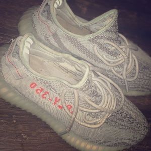 Authentic Blue Tint Yeezys US 7.5